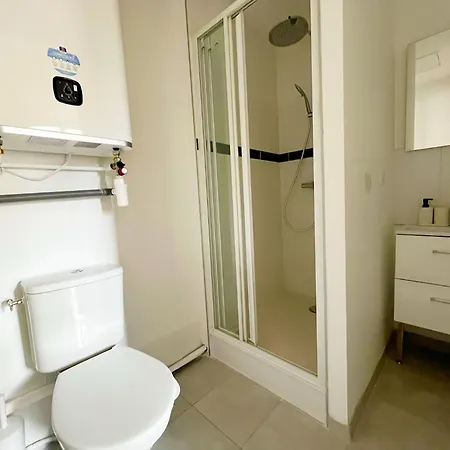 Appartement Le Casa - 4 Personnes - Check In H24 & Parking Saint-Fons